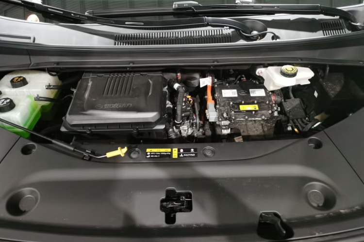 Used GAC Trumpchi M8 2025 Zongshi Series Super Hybrid Edition Engine Bay
