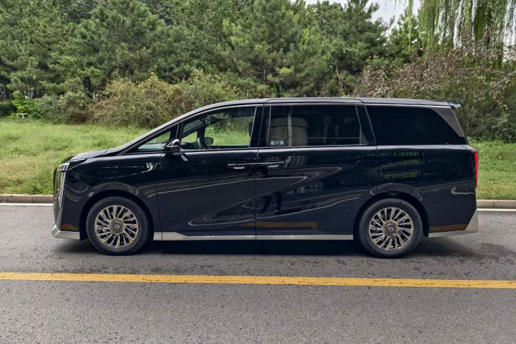 Used GAC Trumpchi M8 2025 Zongshi Series Super Hybrid Edition Exterior 2
