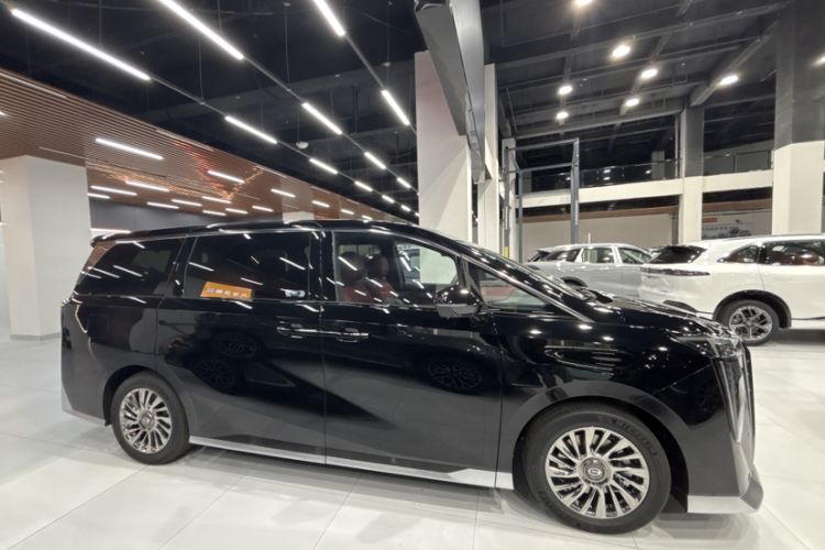 Used GAC Trumpchi M8 2025 Zongshi Series Super Hybrid Edition Exterior 2