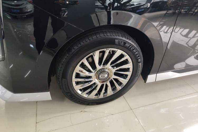 Used GAC Trumpchi M8 2025 Zongshi Series Super Hybrid Edition Exterior 4