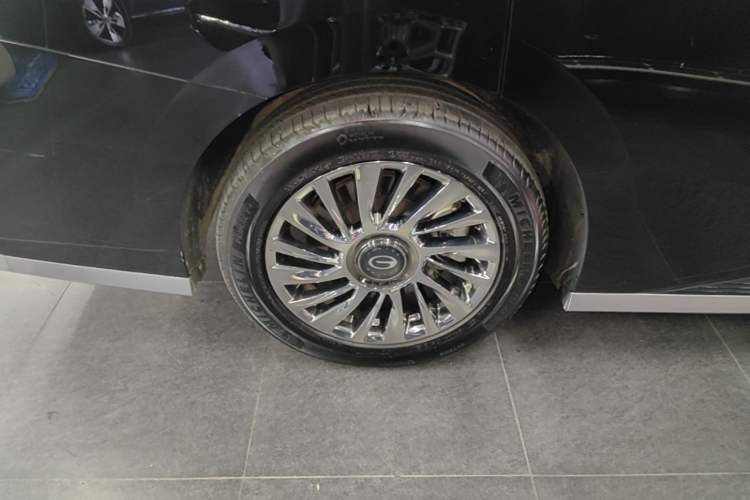 Used GAC Trumpchi M8 2025 Zongshi Series Super Hybrid Edition Exterior 5