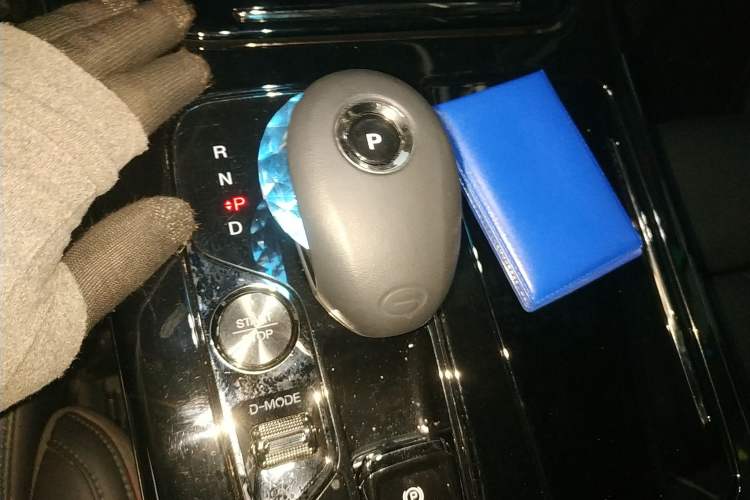 Used GAC Trumpchi M8 2025 Zongshi Series Super Hybrid Edition Gear Lever