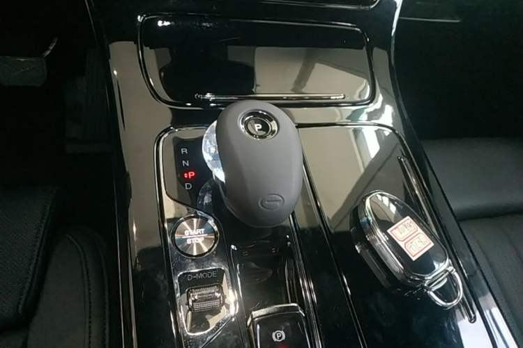 Used GAC Trumpchi M8 2025 Zongshi Series Super Hybrid Edition Gear Lever