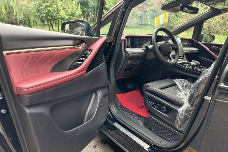 Used GAC Trumpchi M8 2025 Zongshi Series Super Hybrid Edition Interior 2