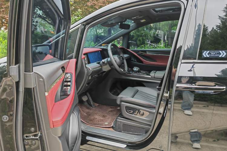 Used GAC Trumpchi M8 2025 Zongshi Series Super Hybrid Edition Interior 2