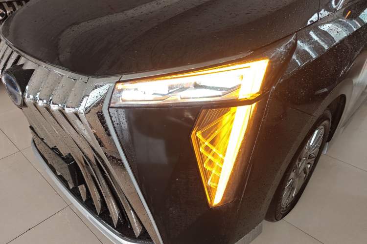 Used GAC Trumpchi M8 2025 Zongshi Series Super Hybrid Edition Left Front Headlight