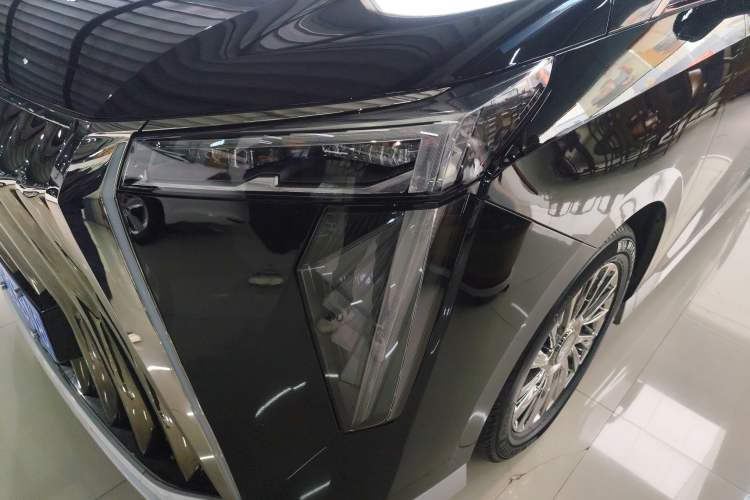 Used GAC Trumpchi M8 2025 Zongshi Series Super Hybrid Edition Left Front Headlight