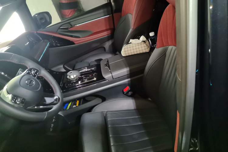 Used GAC Trumpchi M8 2025 Zongshi Series Super Hybrid Edition Left Front Seat