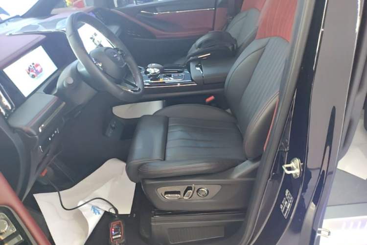 Used GAC Trumpchi M8 2025 Zongshi Series Super Hybrid Edition Left Front Seat