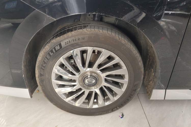 Used GAC Trumpchi M8 2025 Zongshi Series Super Hybrid Edition Left Front Wheel Hub