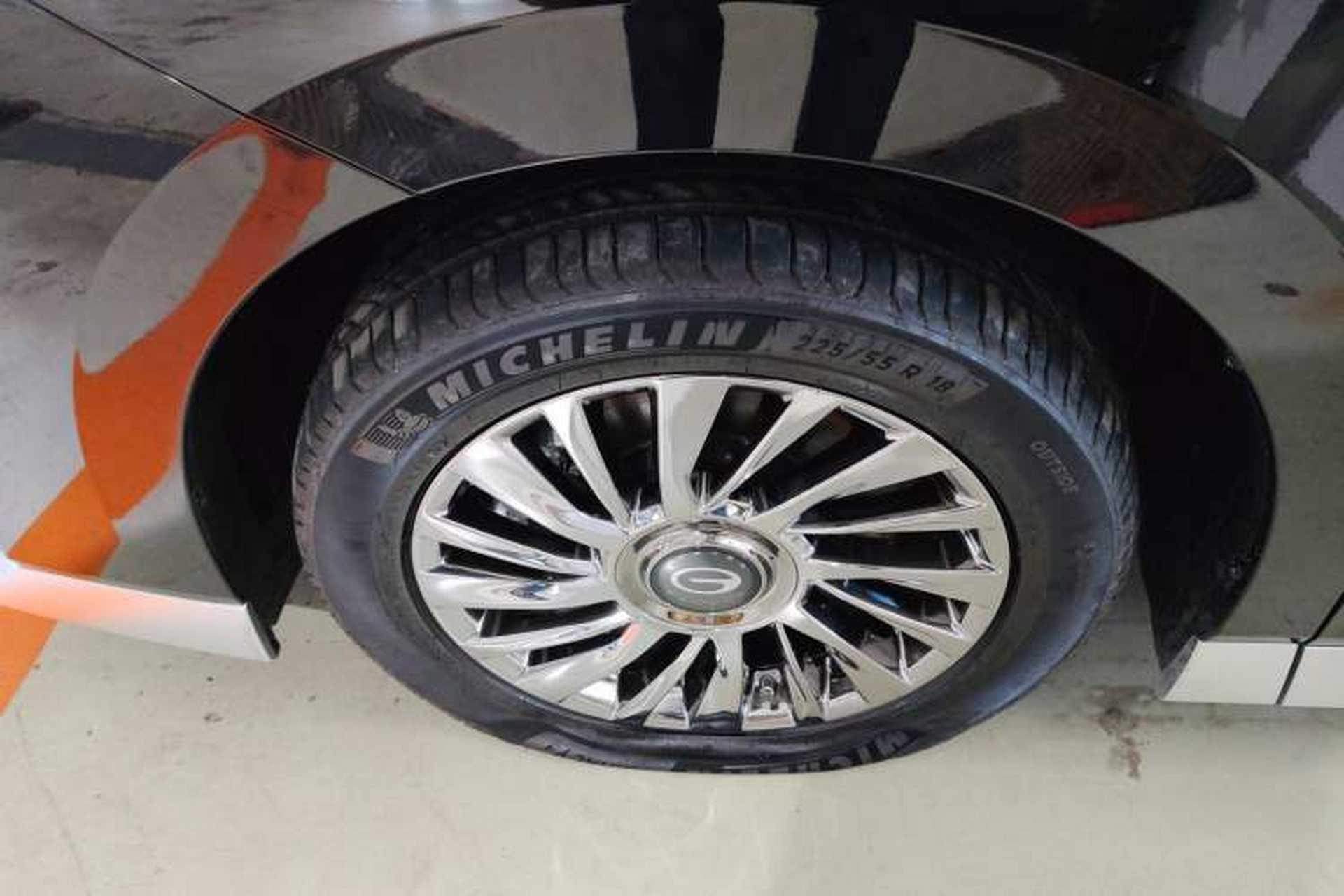 Used GAC Trumpchi M8 2025 Zongshi Series Super Hybrid Edition Left Front Wheel Hub