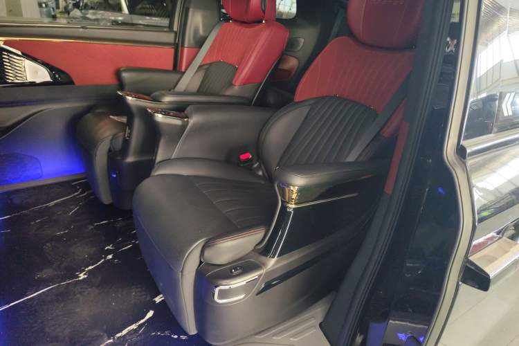 Used GAC Trumpchi M8 2025 Zongshi Series Super Hybrid Edition Left Rear Seat
