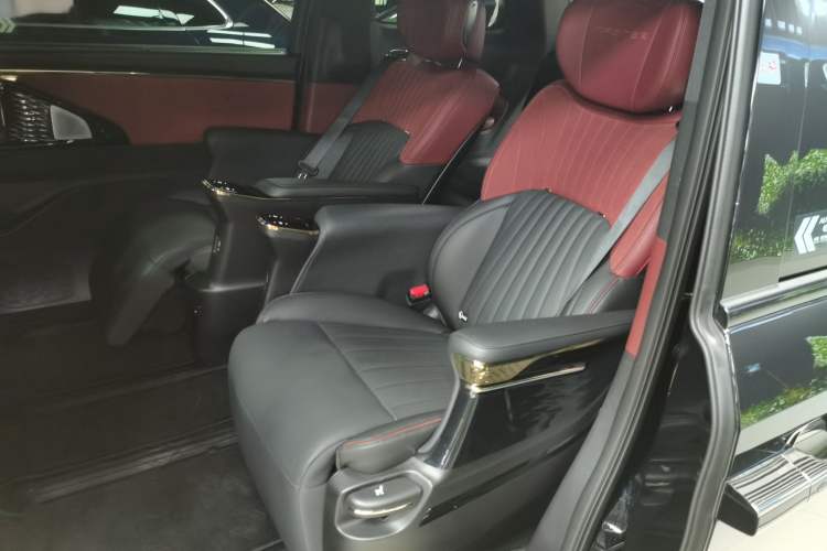 Used GAC Trumpchi M8 2025 Zongshi Series Super Hybrid Edition Left Rear Seat