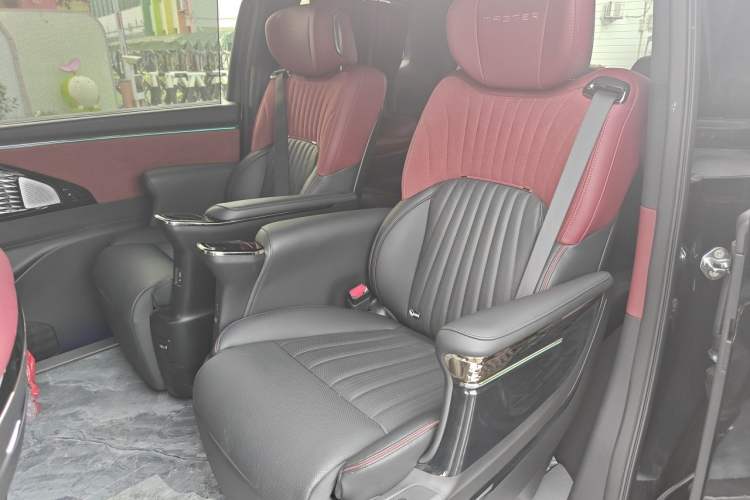 Used GAC Trumpchi M8 2025 Zongshi Series Super Hybrid Edition Left Rear Seat