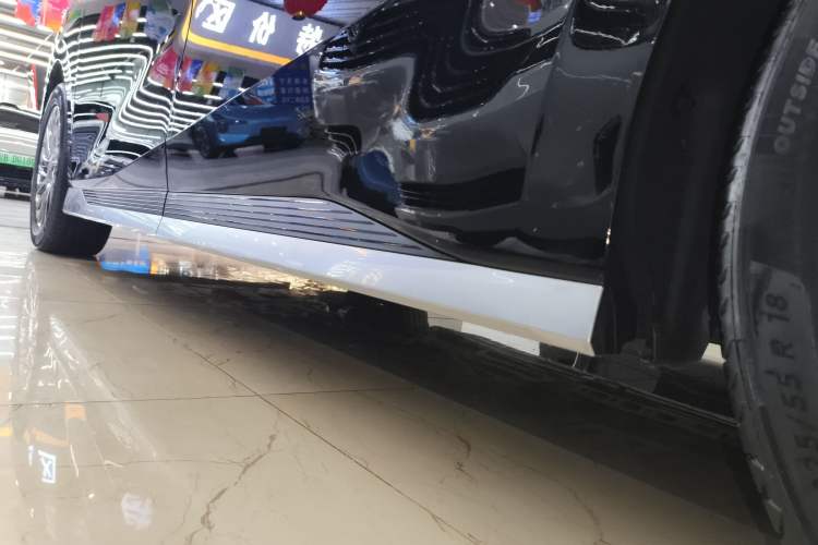 Used GAC Trumpchi M8 2025 Zongshi Series Super Hybrid Edition Left Side Sill