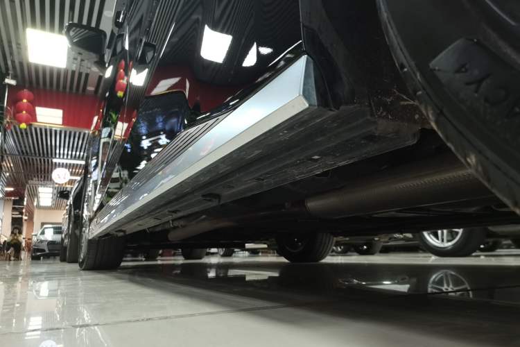 Used GAC Trumpchi M8 2025 Zongshi Series Super Hybrid Edition Left Side Sill