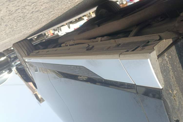 Used GAC Trumpchi M8 2025 Zongshi Series Super Hybrid Edition Left Side Sill
