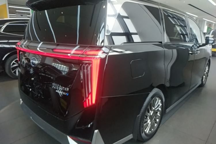 Used GAC Trumpchi M8 2025 Zongshi Series Super Hybrid Edition Rear Right 45 Deg