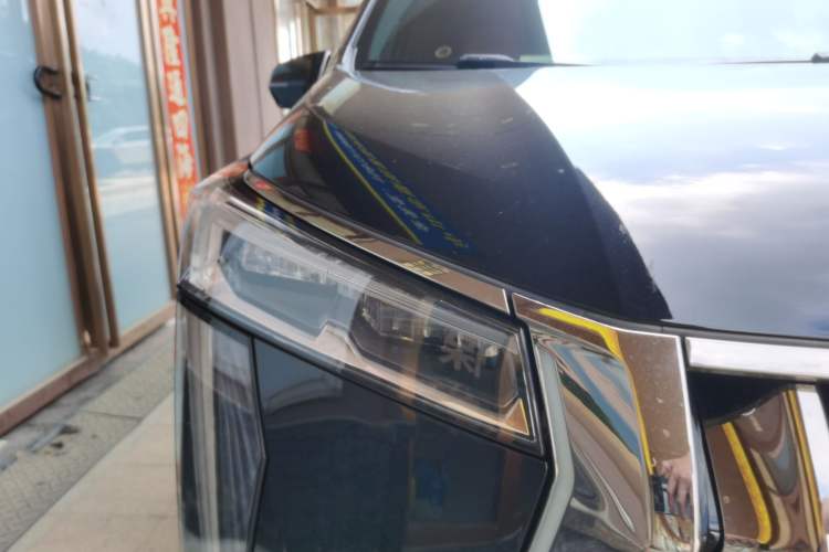 Used GAC Trumpchi M8 2025 Zongshi Series Super Hybrid Edition Right Front Headlight