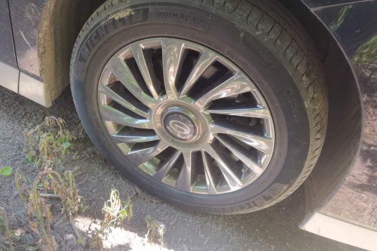 Used GAC Trumpchi M8 2025 Zongshi Series Super Hybrid Edition Right Front Wheel Hub