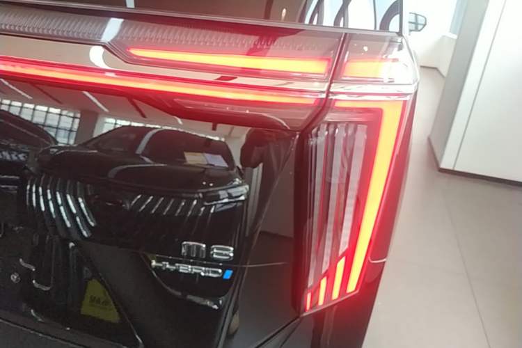 Used GAC Trumpchi M8 2025 Zongshi Series Super Hybrid Edition Right Rear Taillight
