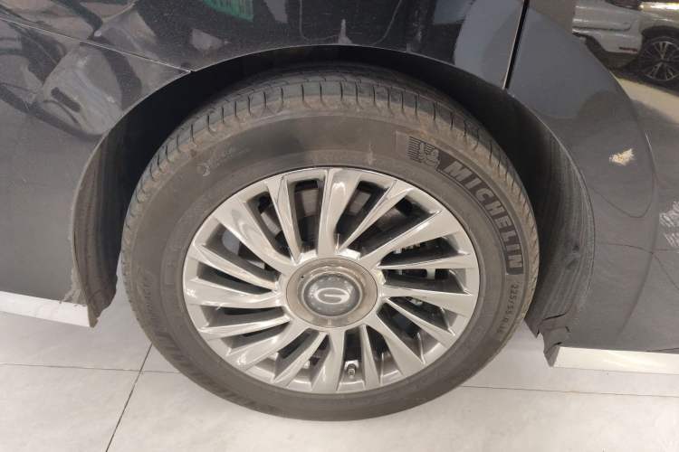 Used GAC Trumpchi M8 2025 Zongshi Series Super Hybrid Edition Right Rear Wheel Hub