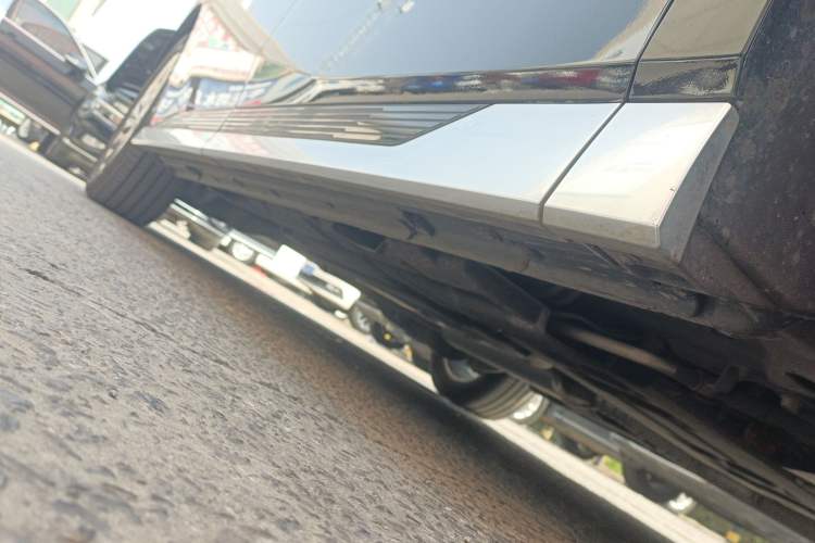 Used GAC Trumpchi M8 2025 Zongshi Series Super Hybrid Edition Right Side Sill