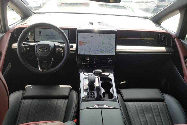 Used GAC Trumpchi M8 2025 Zongshi Series Super Hybrid Edition Center Console