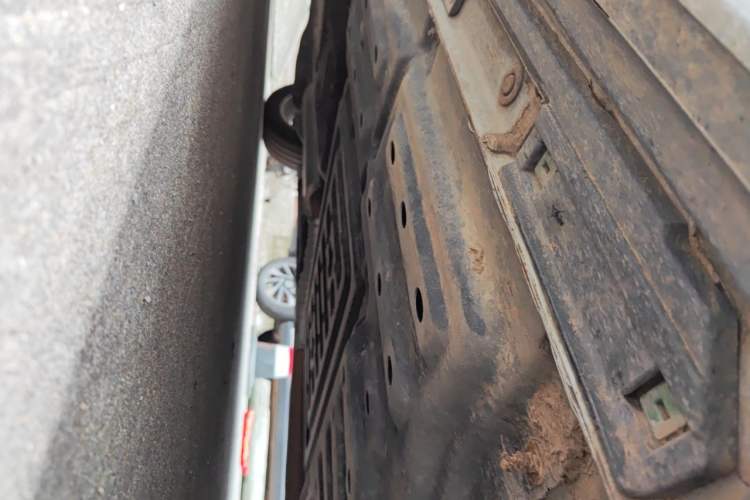 Used GAC Trumpchi M8 2025 Zongshi Series Super Hybrid Edition Chassis Front Right