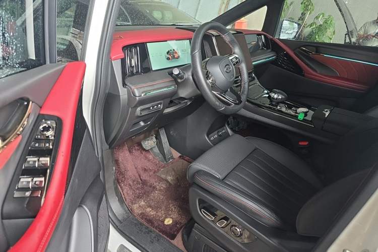 Used GAC Trumpchi M8 2025 Zongshi Series Super Hybrid Edition Driver Seat