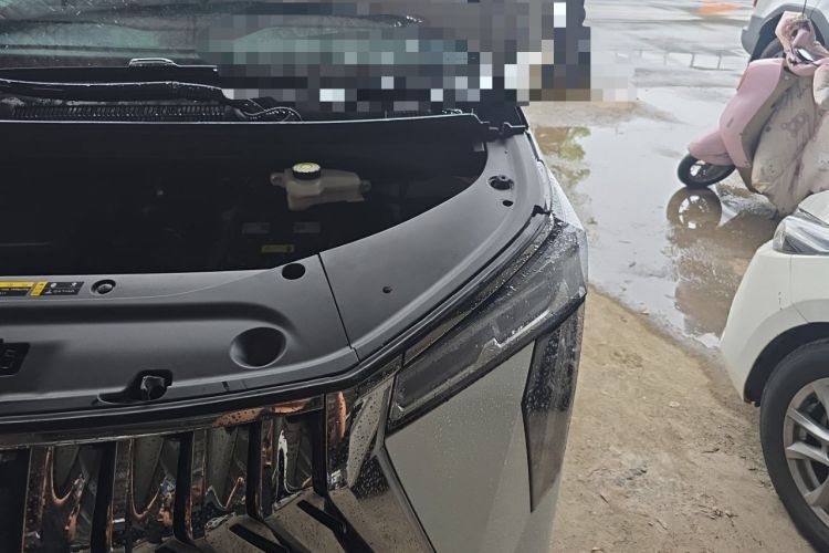 Used GAC Trumpchi M8 2025 Zongshi Series Super Hybrid Edition Engine Bay Left