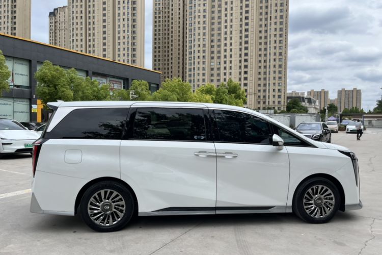 Used GAC Trumpchi M8 2025 Zongshi Series Super Hybrid Edition Exterior 2