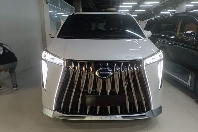Used GAC Trumpchi M8 2025 Zongshi Series Super Hybrid Edition Front