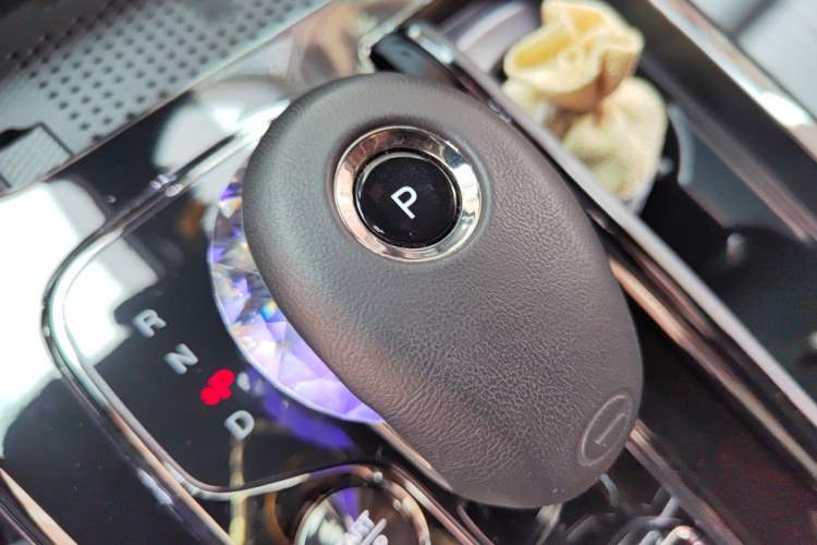 Used GAC Trumpchi M8 2025 Zongshi Series Super Hybrid Edition Gear Lever