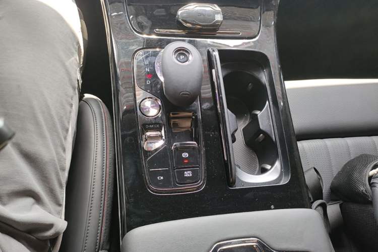 Used GAC Trumpchi M8 2025 Zongshi Series Super Hybrid Edition Gear Lever