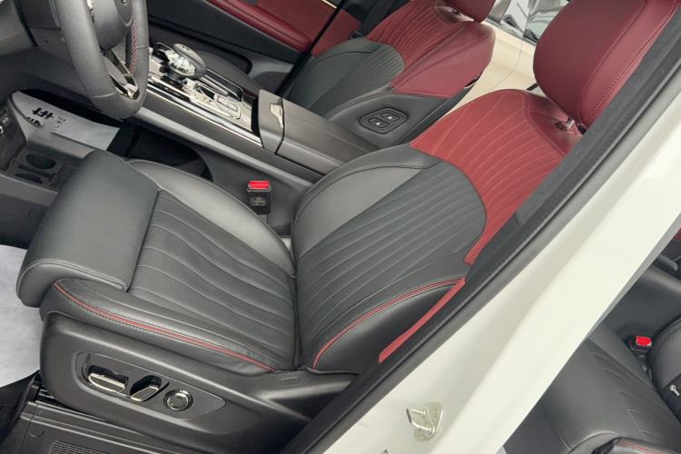 Used GAC Trumpchi M8 2025 Zongshi Series Super Hybrid Edition Interior 1