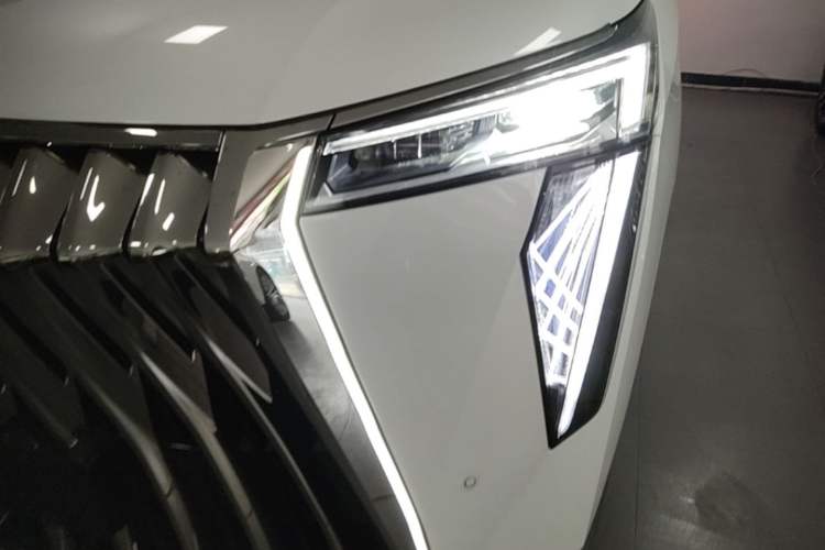 Used GAC Trumpchi M8 2025 Zongshi Series Super Hybrid Edition Left Front Headlight