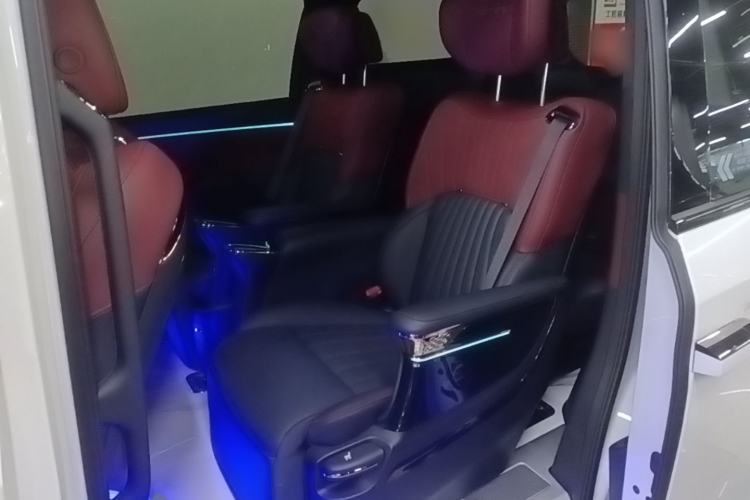 Used GAC Trumpchi M8 2025 Zongshi Series Super Hybrid Edition Left Rear Seat