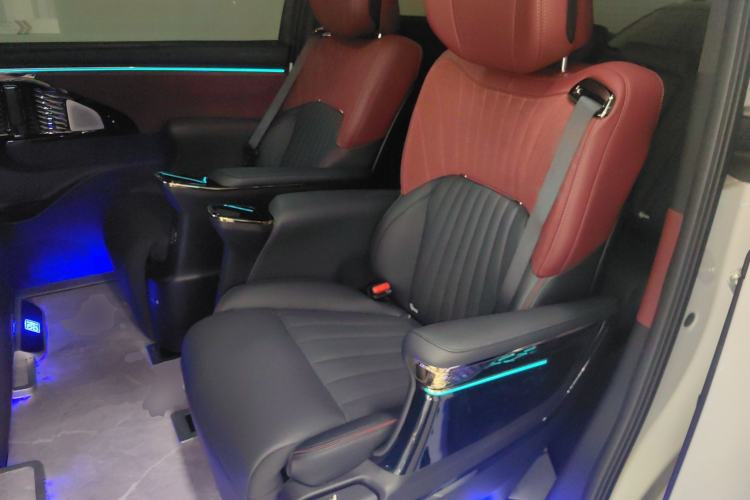 Used GAC Trumpchi M8 2025 Zongshi Series Super Hybrid Edition Left Rear Seat