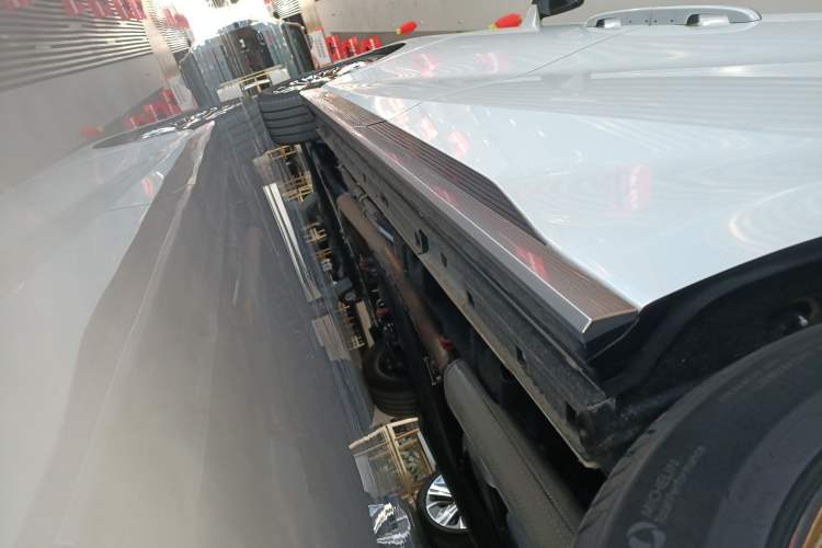 Used GAC Trumpchi M8 2025 Zongshi Series Super Hybrid Edition Left Side Sill