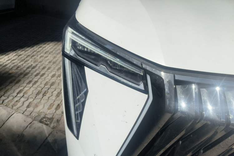 Used GAC Trumpchi M8 2025 Zongshi Series Super Hybrid Edition Right Front Headlight