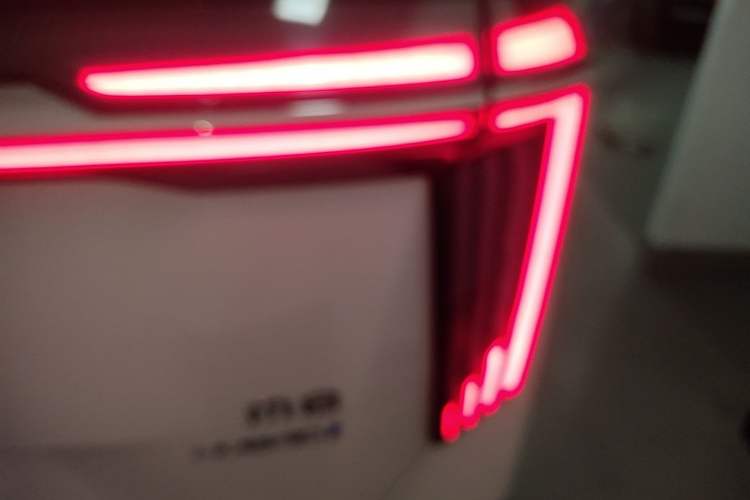 Used GAC Trumpchi M8 2025 Zongshi Series Super Hybrid Edition Right Rear Taillight