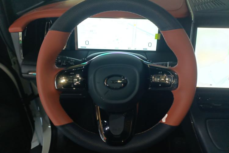 Used GAC Trumpchi M8 2025 Zongshi Series Super Hybrid Edition Steering Wheel