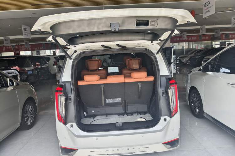 Used GAC Trumpchi M8 2025 Zongshi Series Super Hybrid Edition Trunk