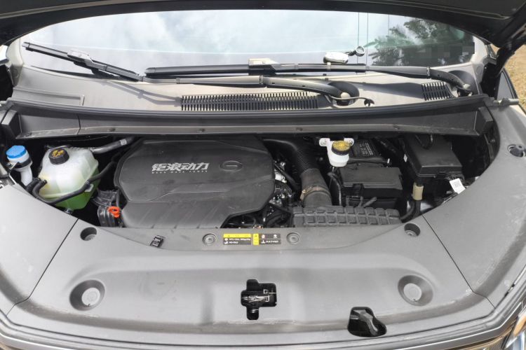 Used GAC Trumpchi M8 2026 Model 2.0T Prestige Edition Engine Bay