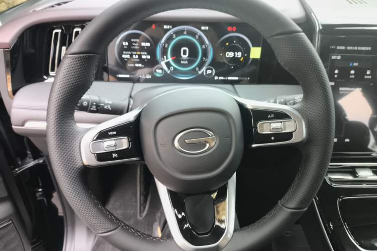 Used GAC Trumpchi M8 2026 Model 2.0T Prestige Edition Steering Wheel