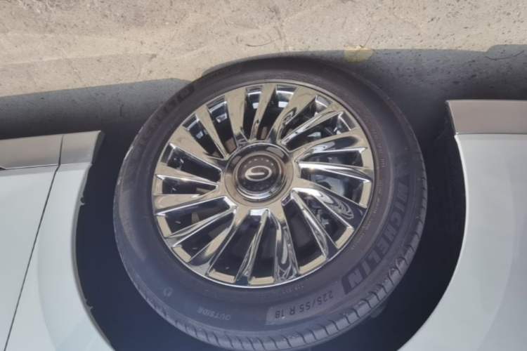 Used GAC Trumpchi M8 2026 Model HEV Supreme Edition Left Front Wheel Hub