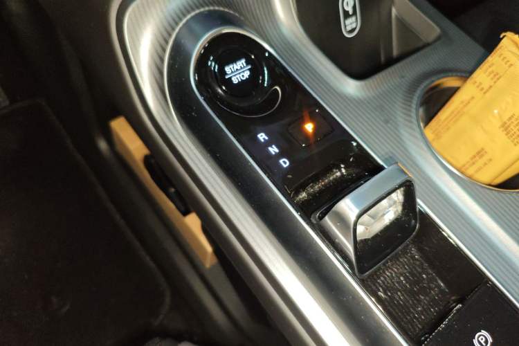 Used GAC Trumpchi E8 2024 Honor Series 2.0L Honor Edition Gear Lever