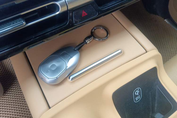 Used GAC Trumpchi E8 2024 Honor Series 2.0L Honor Edition Vehicle Key