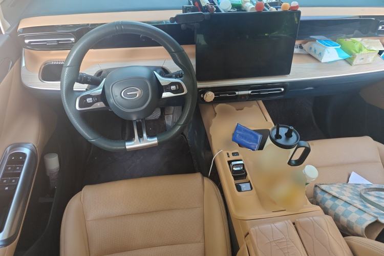 Used GAC Trumpchi E8 2024 Honor Series 2.0L Honor Edition Center Console